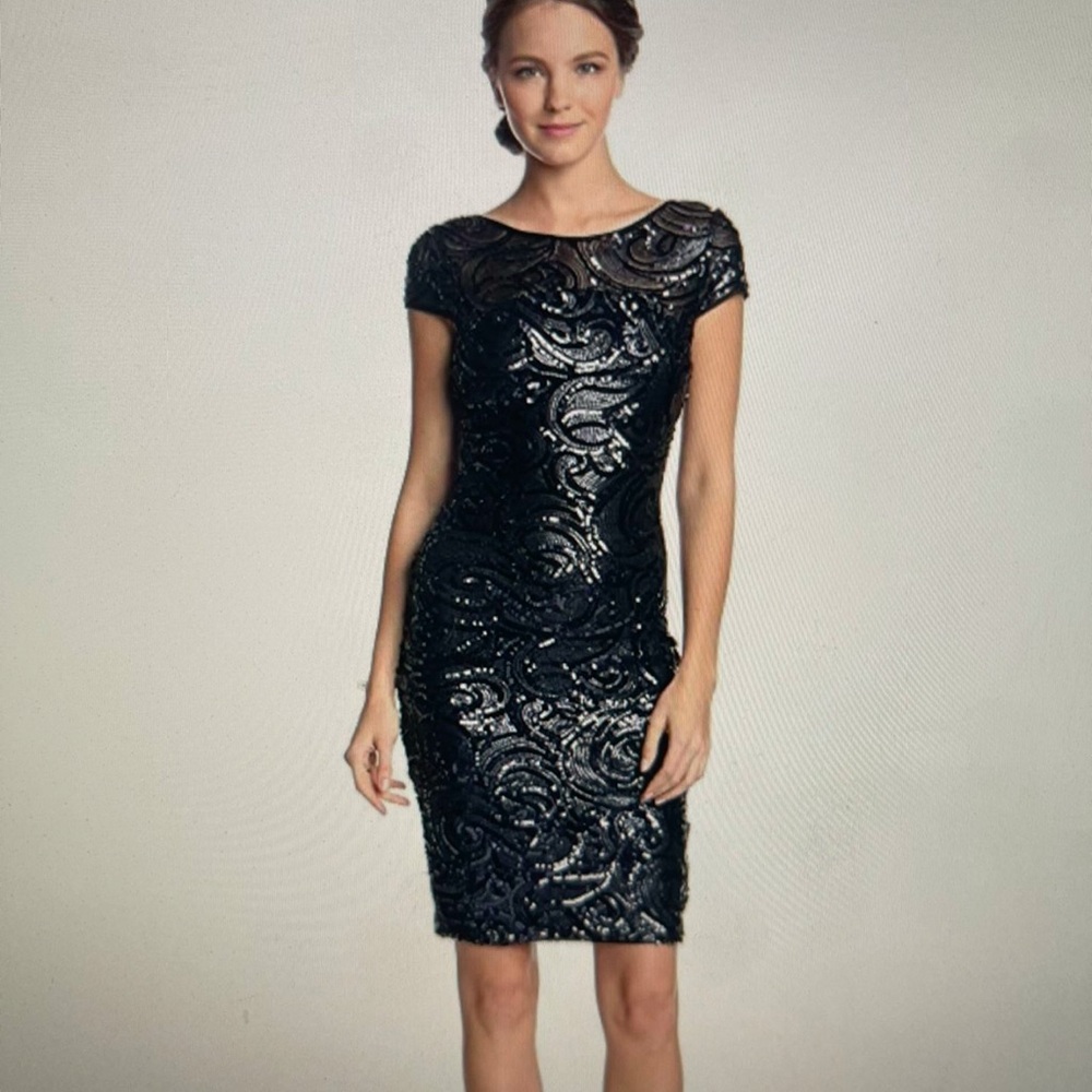 Elegant Navy Sequin Dress - Picture 4 of 5